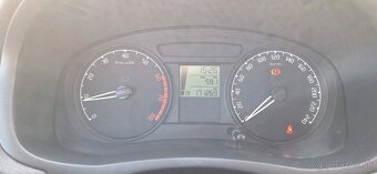 ŠKODA FABIA 1.2 NÁJAZD LEN 170.000 KLIMA/NOVÁ STK - 2900-EUR - 13