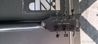 Predám elektrickú gitaru ESP LTD VIPER 400 Baritone Black - 13