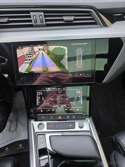 Audi e-tron 50 S-LINE 230 kW 313PS Quattro, Panoráma, Matrix - 13