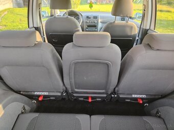 VOLKSWAGEN TOURAN 1.6 TDI 7 miestne , ťažné - 13