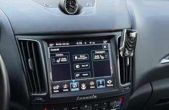 MASERATI LEVANTE 3.0 D - 13