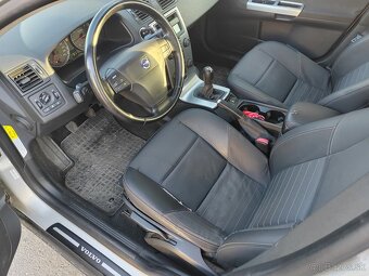 Volvo V50 2.0 100kw M6 - Možné splátky od 19.90 € - 13