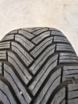 Predám pneu 205/50 R17 na originál diskoch Škoda - 13