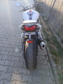 Yamaha FZ1 - 13