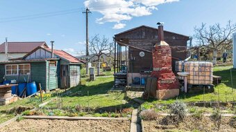 Chatka so záhradou v Záhradkárskej osade Zvolen pod Strážou - 13