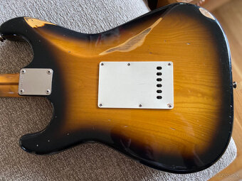 Fender Stratocaster JV57 1982 - 13