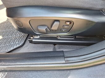 BMW X1 2.0d X Drive, X line, NAVI AKČNÍ CENA - 13