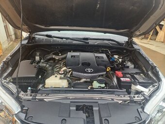 Toyota Hilux - 13