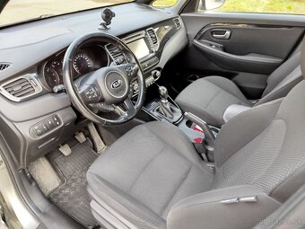 Kia Carens - 13