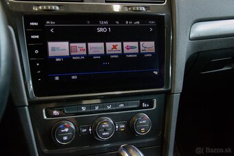 VOLKSWAGEN E-GOLF 2017 - 13