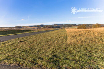 Atraktívny pozemok na podnikanie (3 ha) pri Klčove - 13