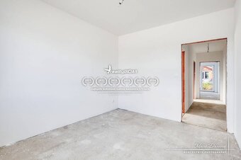 Novostavba 4-izbového rodinného domu v obci Slov.Nová Ves - 13