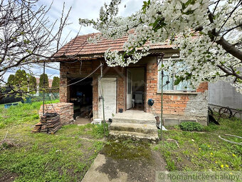 Menší rodinný dom vhodný na chalupu v pokojnom meste Nesva - 13