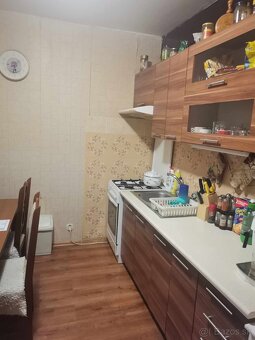 ZĽAVA  Veľký trojizbový s loggiou - 13