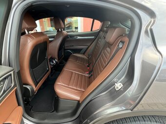 Alfa Romeo Stelvio 2.2 JTDM Q4 Lusso - 13