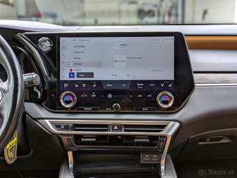 Lexus RX 450H+ Prestige Top, A/T, 227kW, v záruke - 13