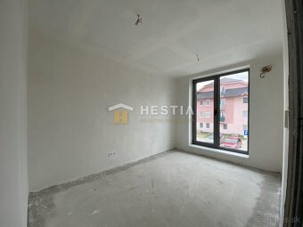 NA PREDAJ 2-izb.byt, novostavba, terasa, Petrova Ves - 13