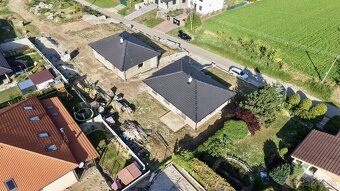 RezervovanéNa predaj kvalitná novostavba v obci Svätoplukov - 13