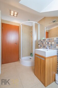 Priestranný apartmán s TOP polohou v Starom Smokovci - 13