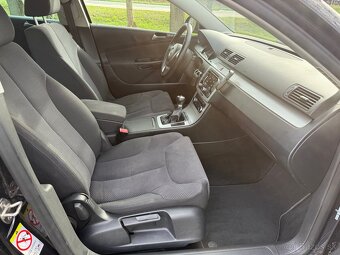 Volkswagen Passat 2.0 TDi CR Facelift 2010 - 13