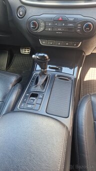 Predám KIA Sorento - 13