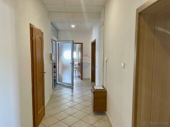 REMAX ponúka dlhodobé ubytovanie a prenájom v 5 izb. apartmá - 13