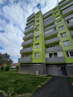 Zrekonštruovaný 2 izbový byt s veľkým balkónom - 13
