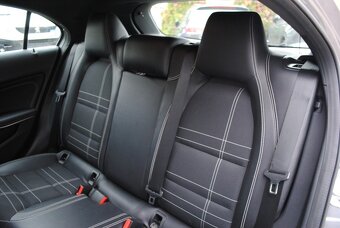 Mercedes-Benz A trieda 180 CDI BlueEFFICIENCY Style A/T - 13