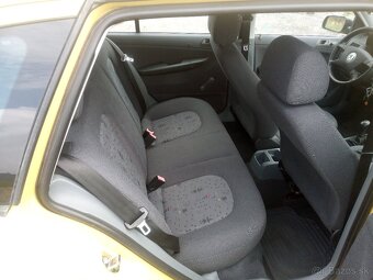 PREDAM SKODA FABIA 1.4 MPI COMBI TOP STAV - 13