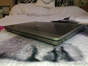 HP ProBook.  13,3".SSD 256 GB. RAM 16 GB. Baterka dobrá. - 13