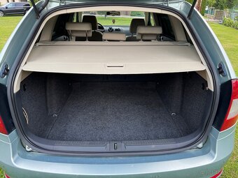 Škoda Octavia Combi 2.0 TDI PD Elegance - 13