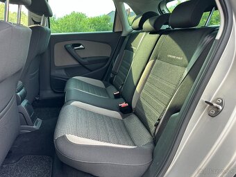 Volkswagen Polo CROSS 1.6TDI - 13