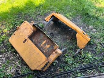 Predám náhradné diely na VZV Desta ND9 031 030 - 13