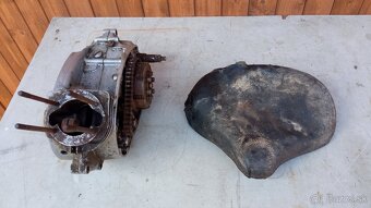 ČZ 125 C r.v. 1950 plus sedlo a motor navíc - 13