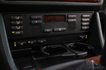 BMW M5 5.0 V8 Manual Individual - 13