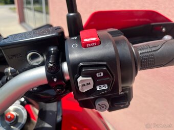 Honda Africa Twin  1100 - 13