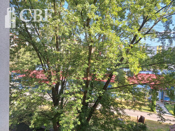 ZNÍŽENÉ  3-IZBOVÝ BYT NA PREDAJ SÍDLISKO JUH  - 13