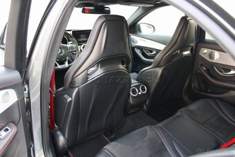 Mercedes  AMG C43 - 13
