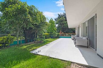 Moderný 4-izbový byt s terasou a garážou na Kolibe - 13
