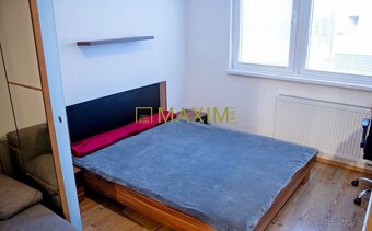 S parkovacím státím 1 izbový byt na ulici Kadnárova v Bratis - 13