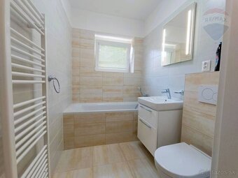 PRENÁJOM: Priestranný 3-izbový bungalov s parkovaním vo dvor - 13