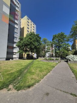 Na prenájom 1-izbový byt, 40 m², Repašského ulica, Dúbravka - 13