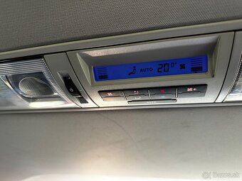 Predám Volkswagen caravelle t5 2.5tdi 96kw 2007 230000km - 13