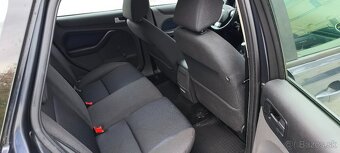Ford Focus Combi 1.8 TDCi Ghia - 13