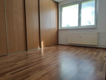 3izb.byt s výhladom na Vysoke Tatry v Poprade - 13