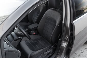 Volkswagen Golf Variant 2.0 TDI BMT 150k Highline - 13
