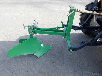 Traktor Kubota B1400 - 13