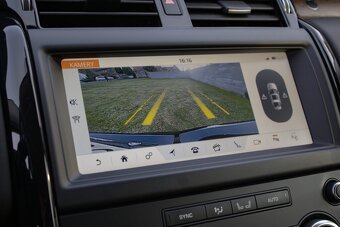 Land Rover Discovery 3.0 SDV6 SE - 13