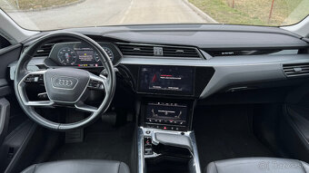 Audi E-tron 55 quattro Advanced - 13