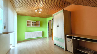 RODINNÝ DOM S POZEMKOM SNOV V CENTRE ČABÍN - 13
